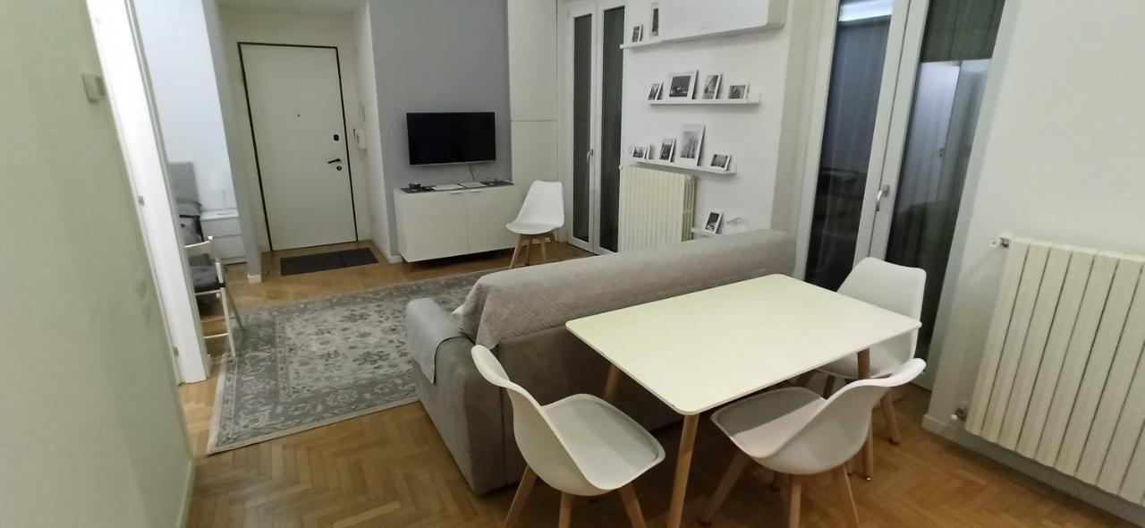 Luxury House Lupetta 3 Appartement Milaan Buitenkant foto